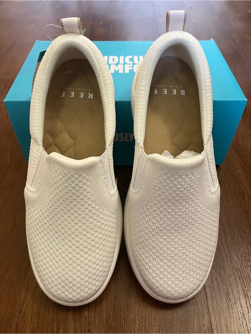 Reef Womens Neptune Elyse Slip-On Knit Shoe - White